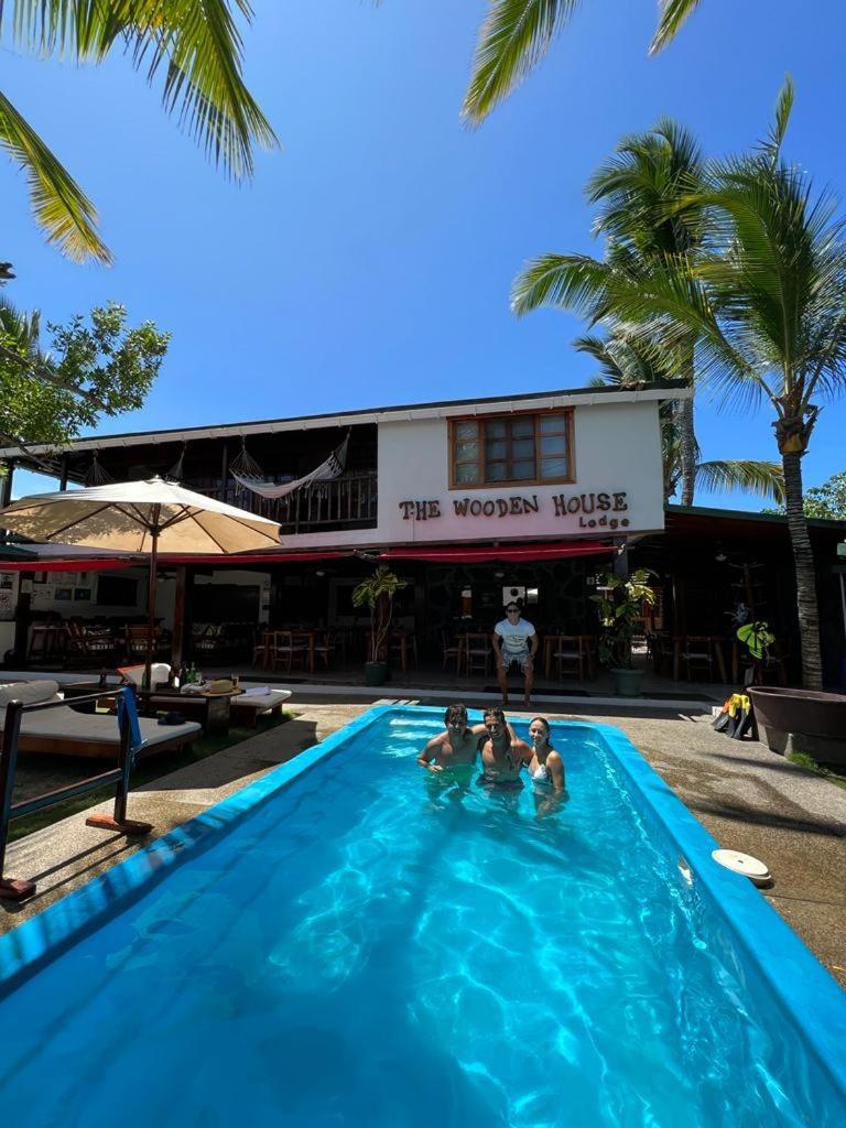 The Wooden House Hotel Puerto Villamil Dış mekan fotoğraf