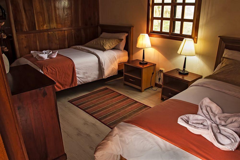 The Wooden House Hotel Puerto Villamil Dış mekan fotoğraf
