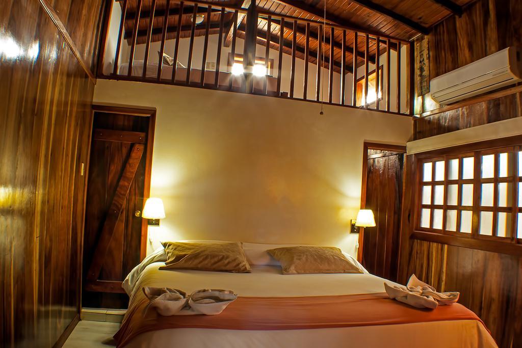 The Wooden House Hotel Puerto Villamil Dış mekan fotoğraf